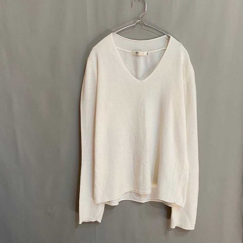 【Azul Basic】Knit Sweater Long Sleeve V-Neck Solid… - image 11