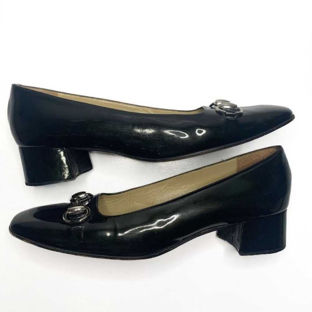 Gucci Patent leather heels - image 6