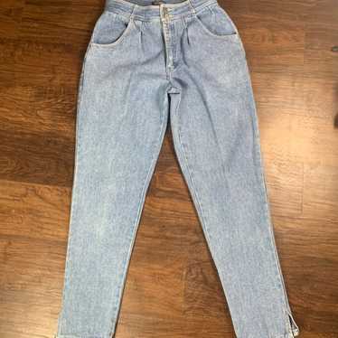 Vintage High Waisted Mom Jeans - image 1