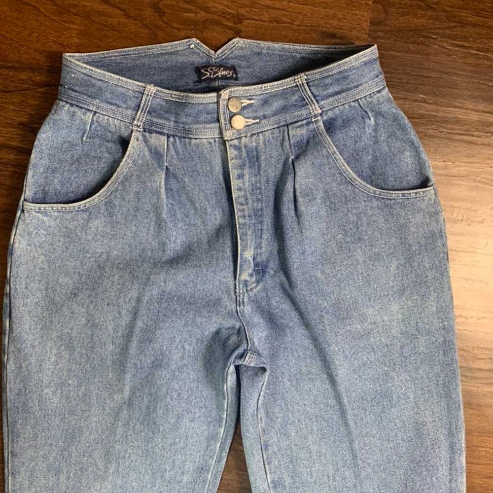 Vintage High Waisted Mom Jeans - image 4