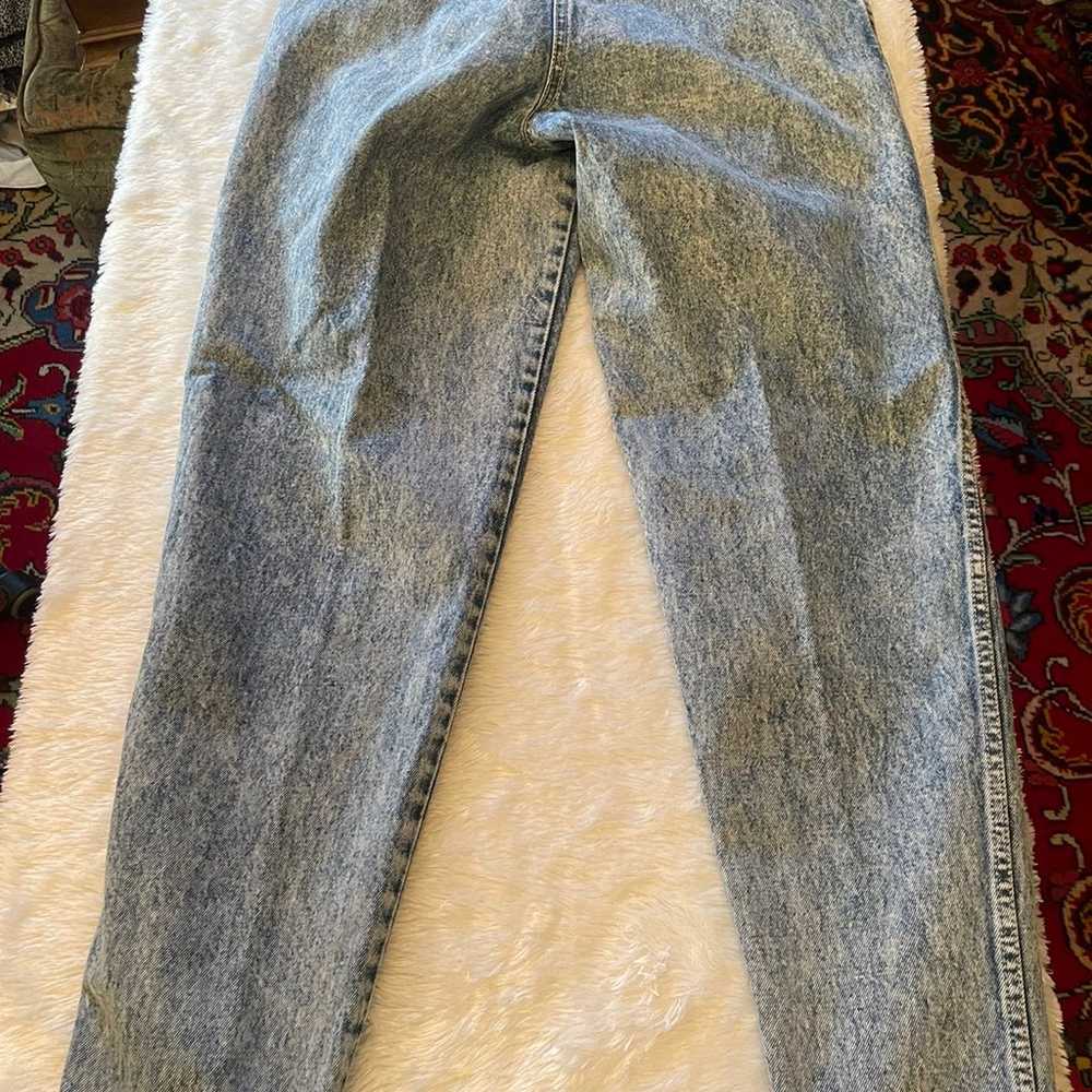 Vintage women Brittania  Acid Wash Jeans - image 2