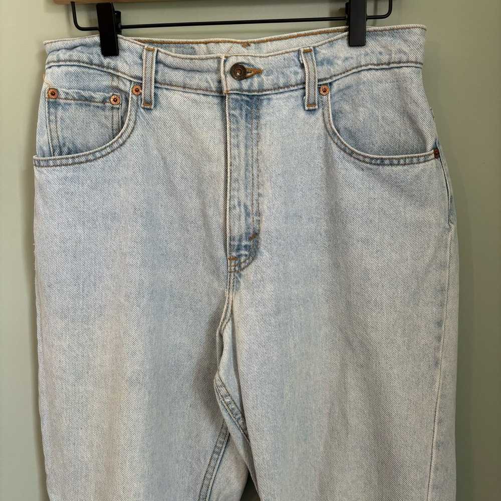 Vintage Levi's 551 Relaxed Fit Taperd Leg Jeans - image 2