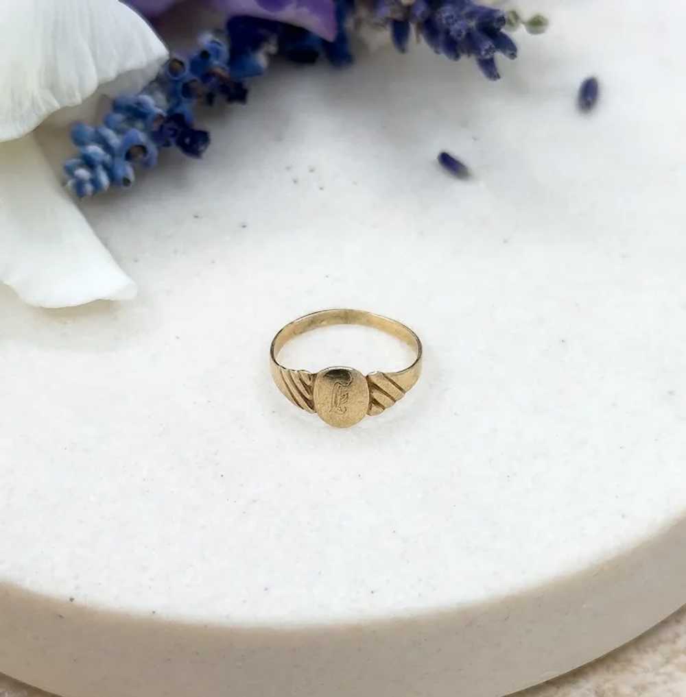 Tiny Antique Signet Letter F Ring in 10K Yellow G… - image 7