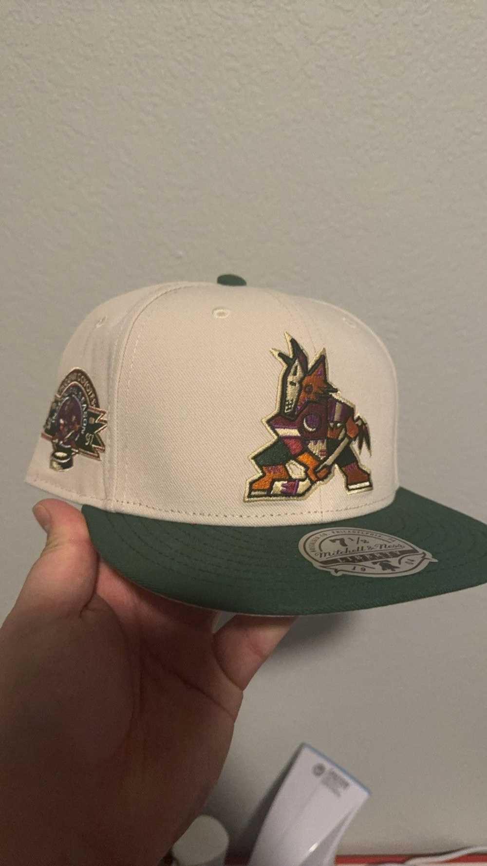 Hat Club × Mitchell & Ness Arizona Coyotes Fitted… - image 1