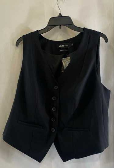 NWT Studio By Torrid Womens Black Sleeveless Butto