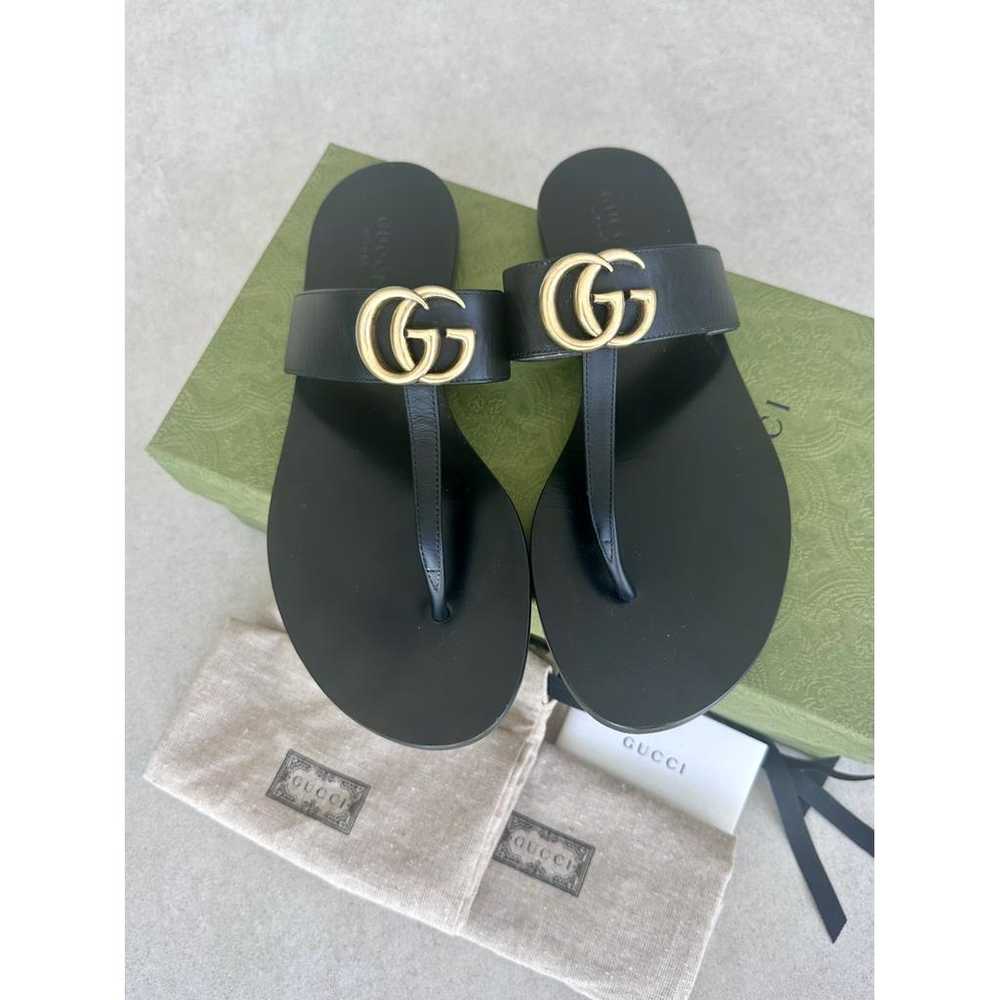 Gucci Double G leather flip flops - image 2