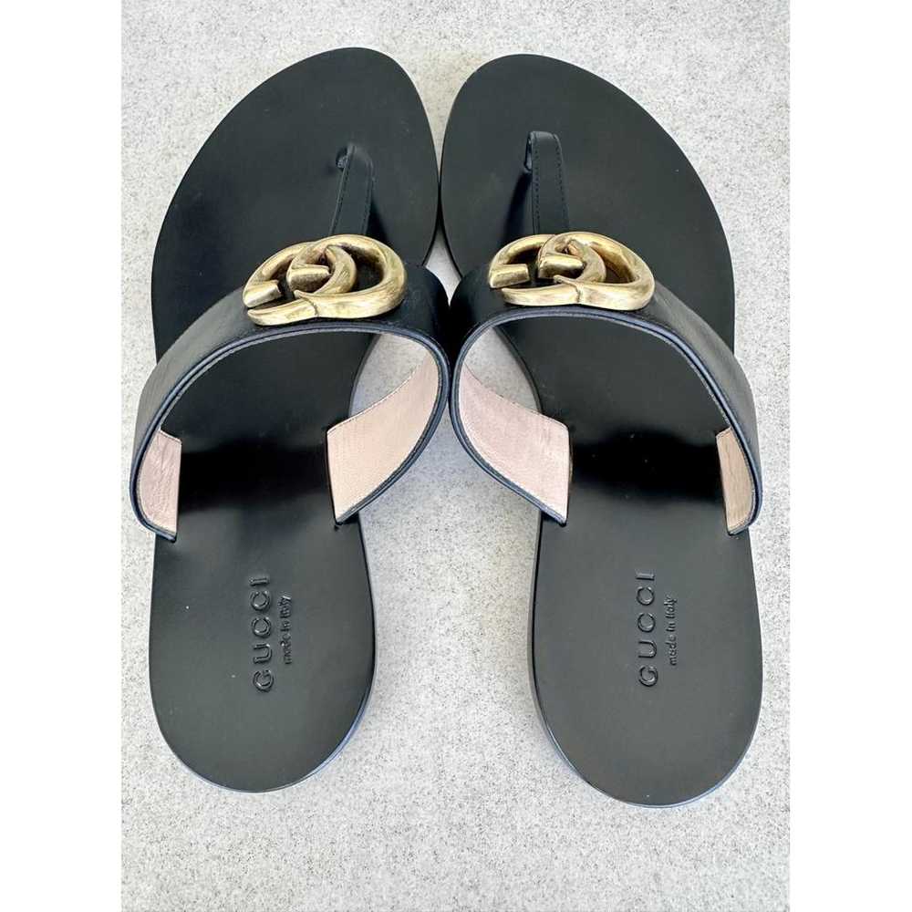 Gucci Double G leather flip flops - image 4