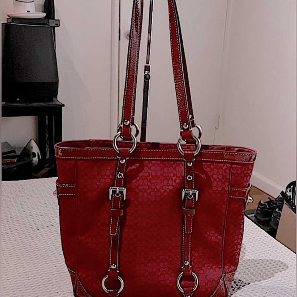 Vintage COACH 18806E Silver/RED Signature Tote <<… - image 2