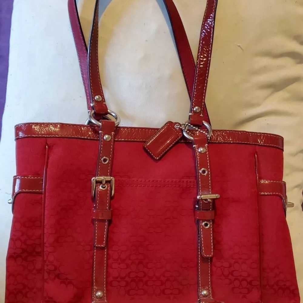 Vintage COACH 18806E Silver/RED Signature Tote <<… - image 3