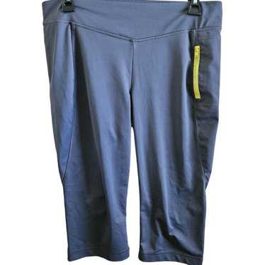 Fila Gray Capri Length Leggings with Pocket Size … - image 1