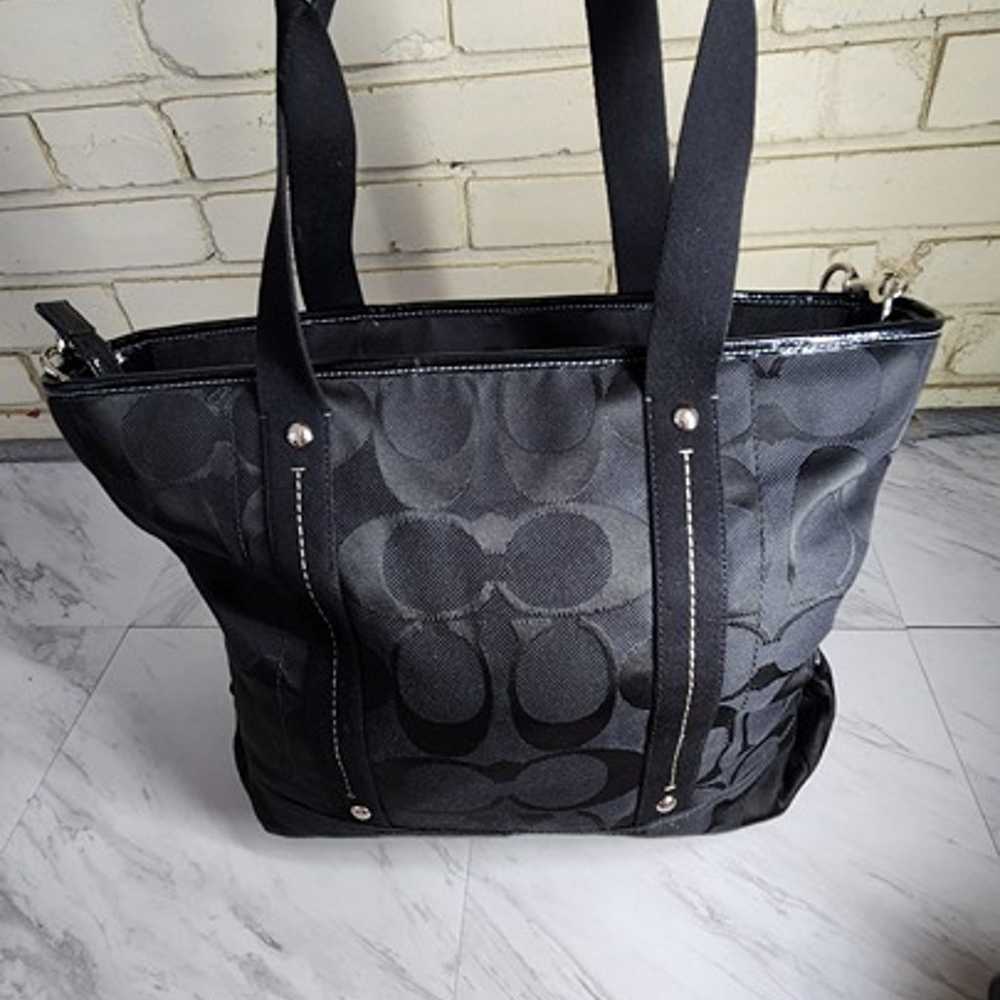 Euc Coach Poppy Black Daisy SIgnature Shoulder Ba… - image 2