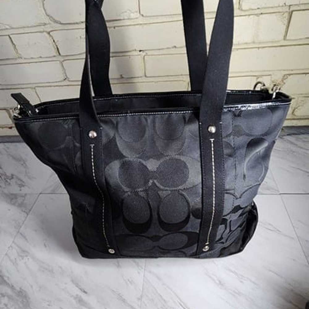 LIKE NEW Coach Rare Poppy Black Daisy SIgnature S… - image 2