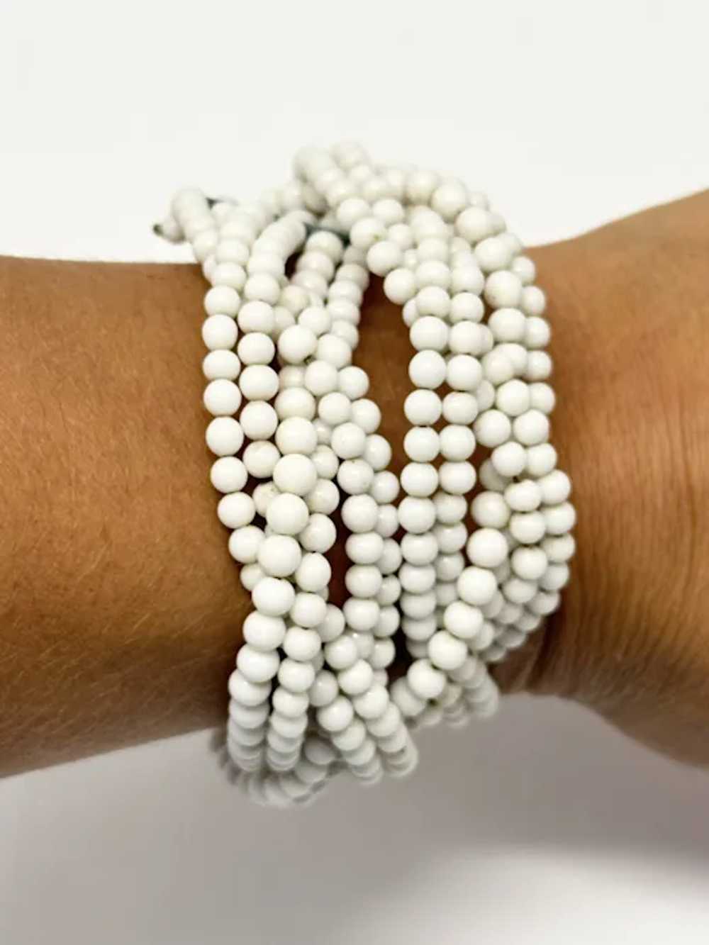 Vintage white beaded milk glass bracelet - image 2