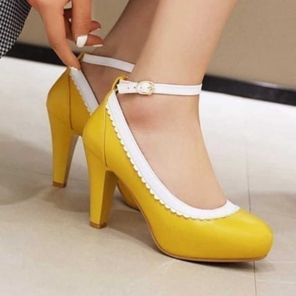 Vintage Platform MaryJane Pump Heels Yellow Ankle… - image 2