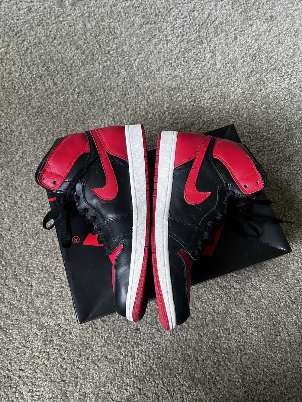 Jordan Brand Air Jordan Bred 1 2013 - image 3