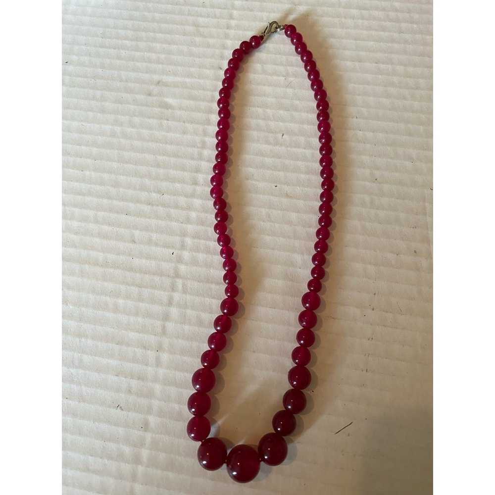 Red crystal vintage beaded necklace. - image 3