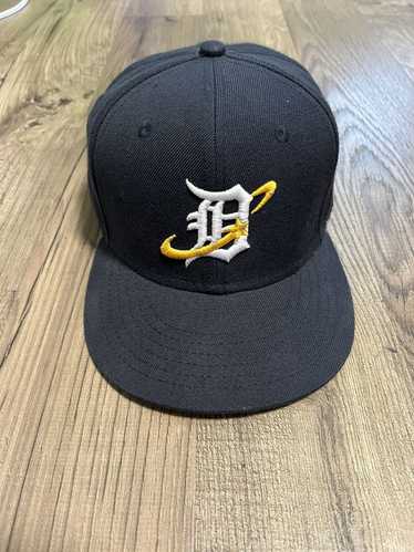 Haven Court Haven Court Detroit Tigers Fitted Hat - image 1