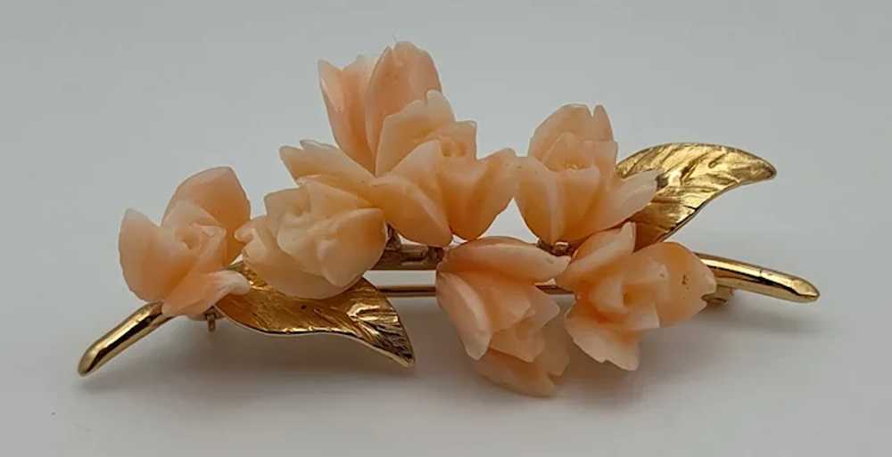 Seven carved rose flower angle skin coral 14k yel… - image 2