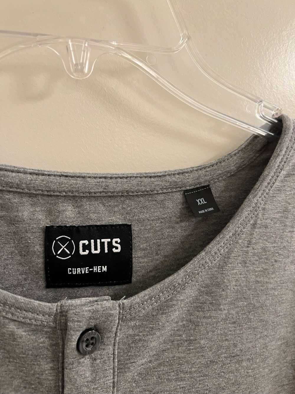 CUTS AO Henley Curve-Hem | Heather Grey Signature… - image 4