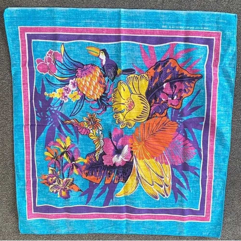 Beautiful made in usa vintage tropical bandana - image 3