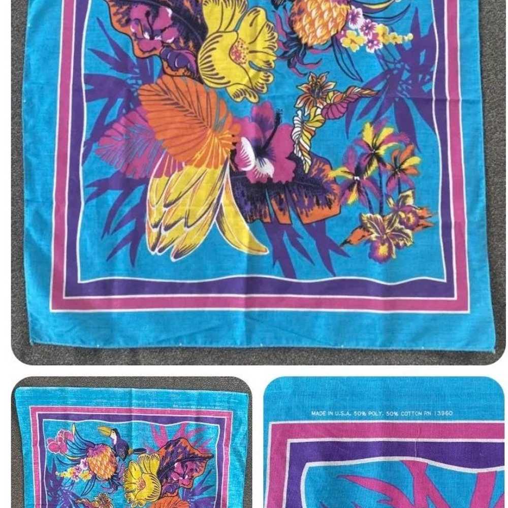 Beautiful made in usa vintage tropical bandana - image 5