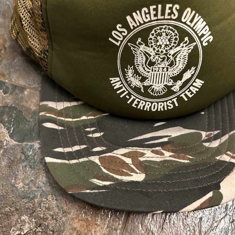 Vintage SnapBack Los Angeles trucker hat - image 3