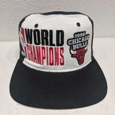 Vintage Chicago Bulls Snapback Hat - image 1