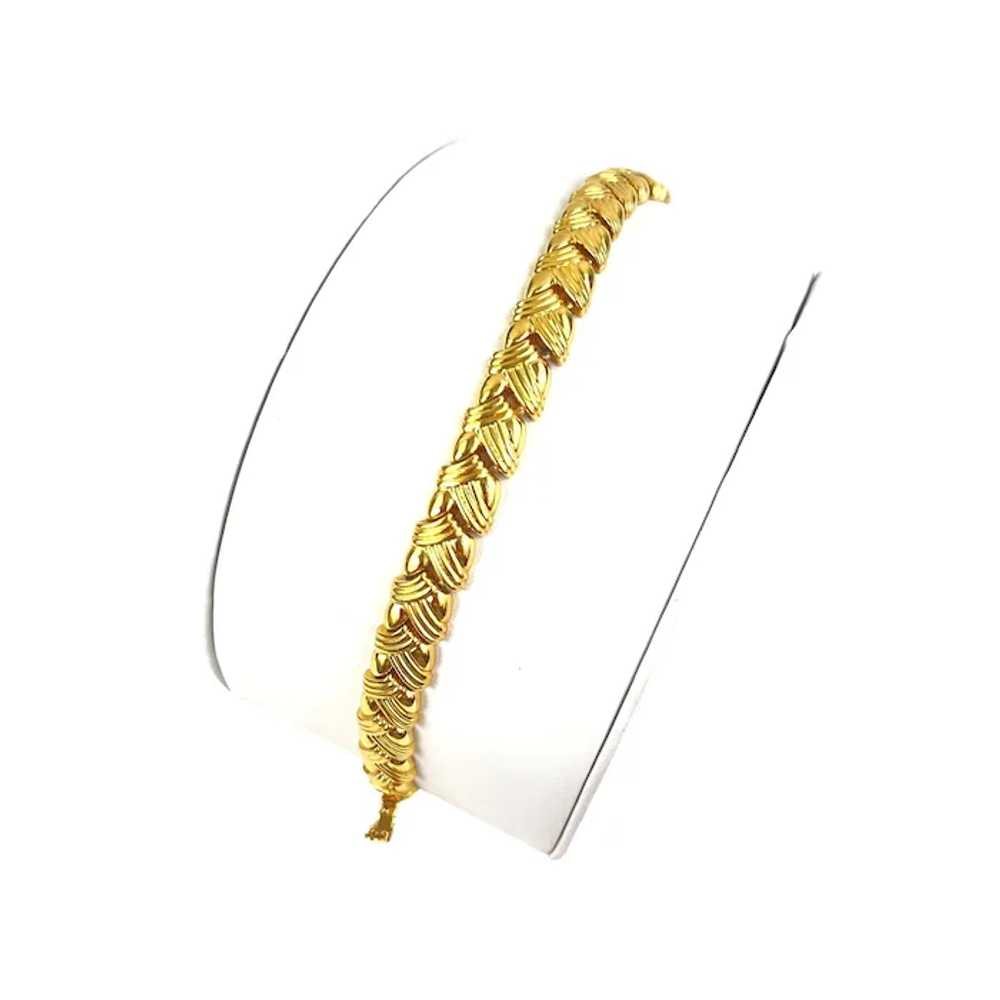 Monet Vintage Monet Gold-Tone Leaf Pattern Bracel… - image 4