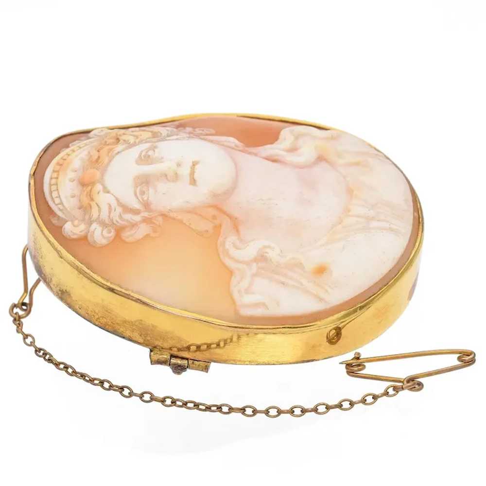 Antique 9K Yellow Gold Cameo Hera Brooch - image 2