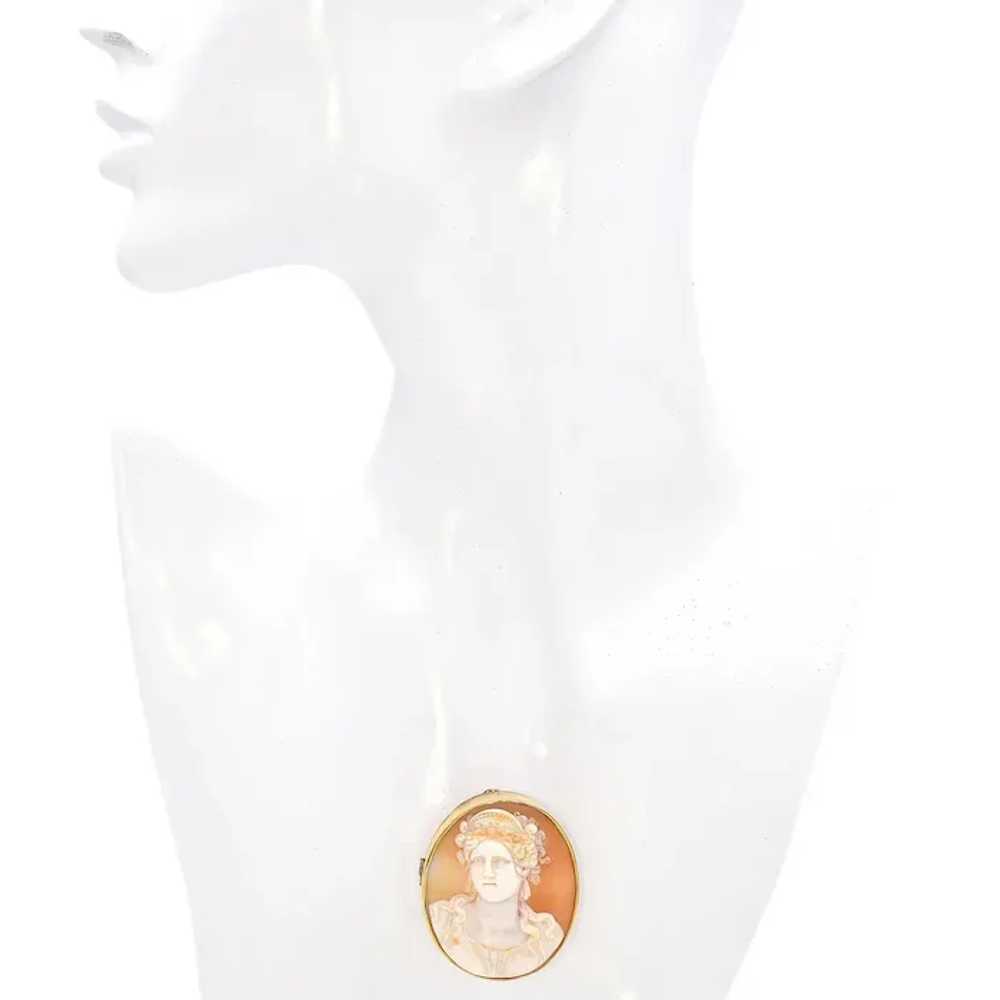 Antique 9K Yellow Gold Cameo Hera Brooch - image 5