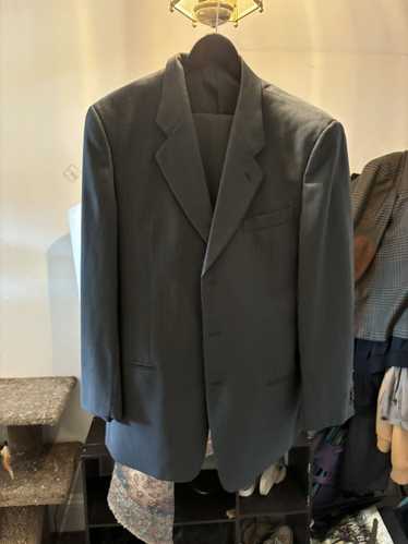 Armani Armani 2 piece suit in grey.