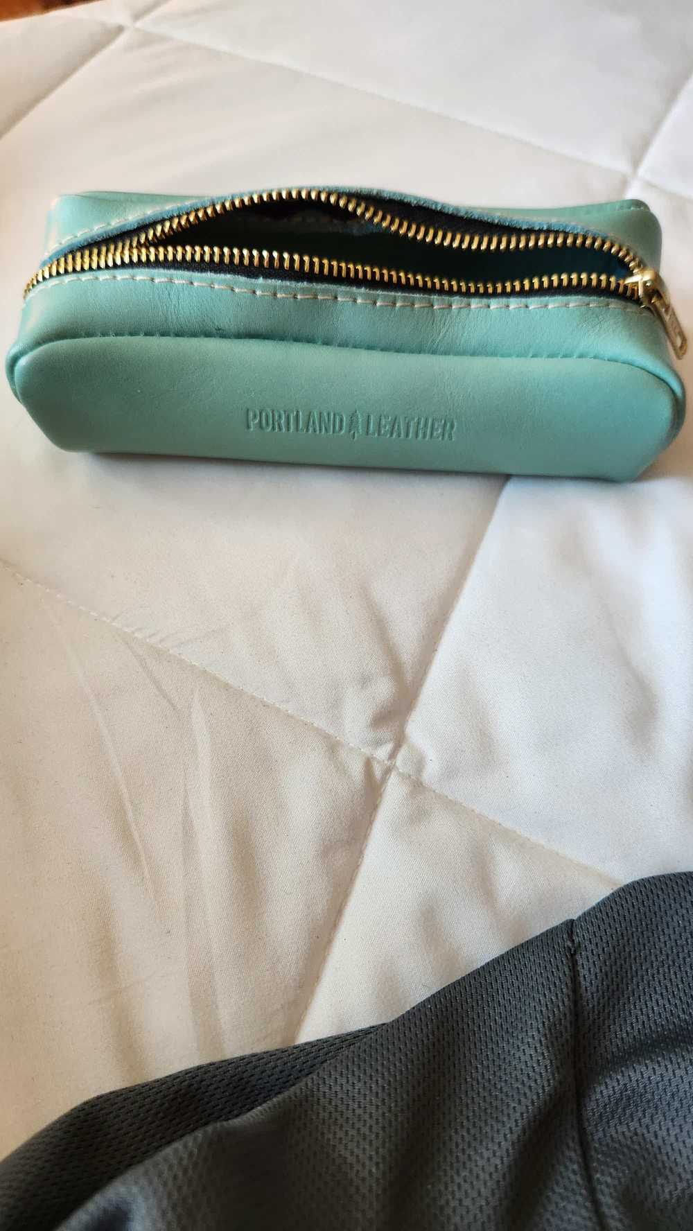 Portland Leather 'Almost Perfect' Ballpark Pouch - image 3