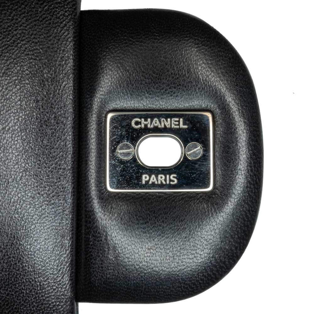 Black Chanel Jumbo Classic Lambskin Double Flap S… - image 8