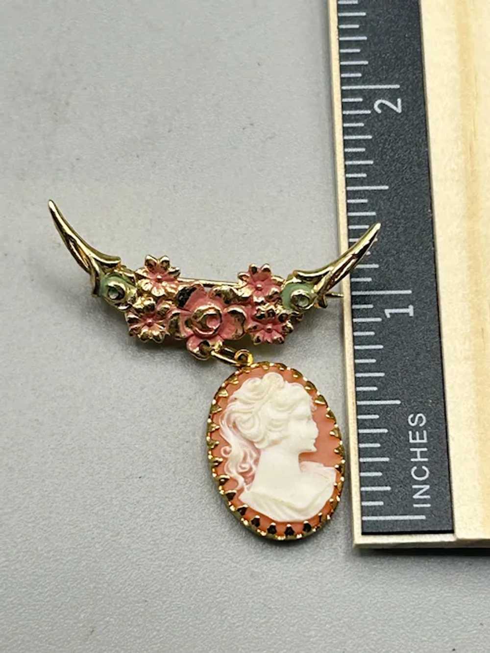 Vintage Romantic Faux Cameo Pin Brooch Floral Cre… - image 4