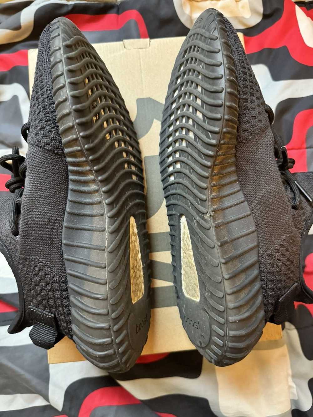 Adidas Yeezy 350 V2 Oynx - image 2