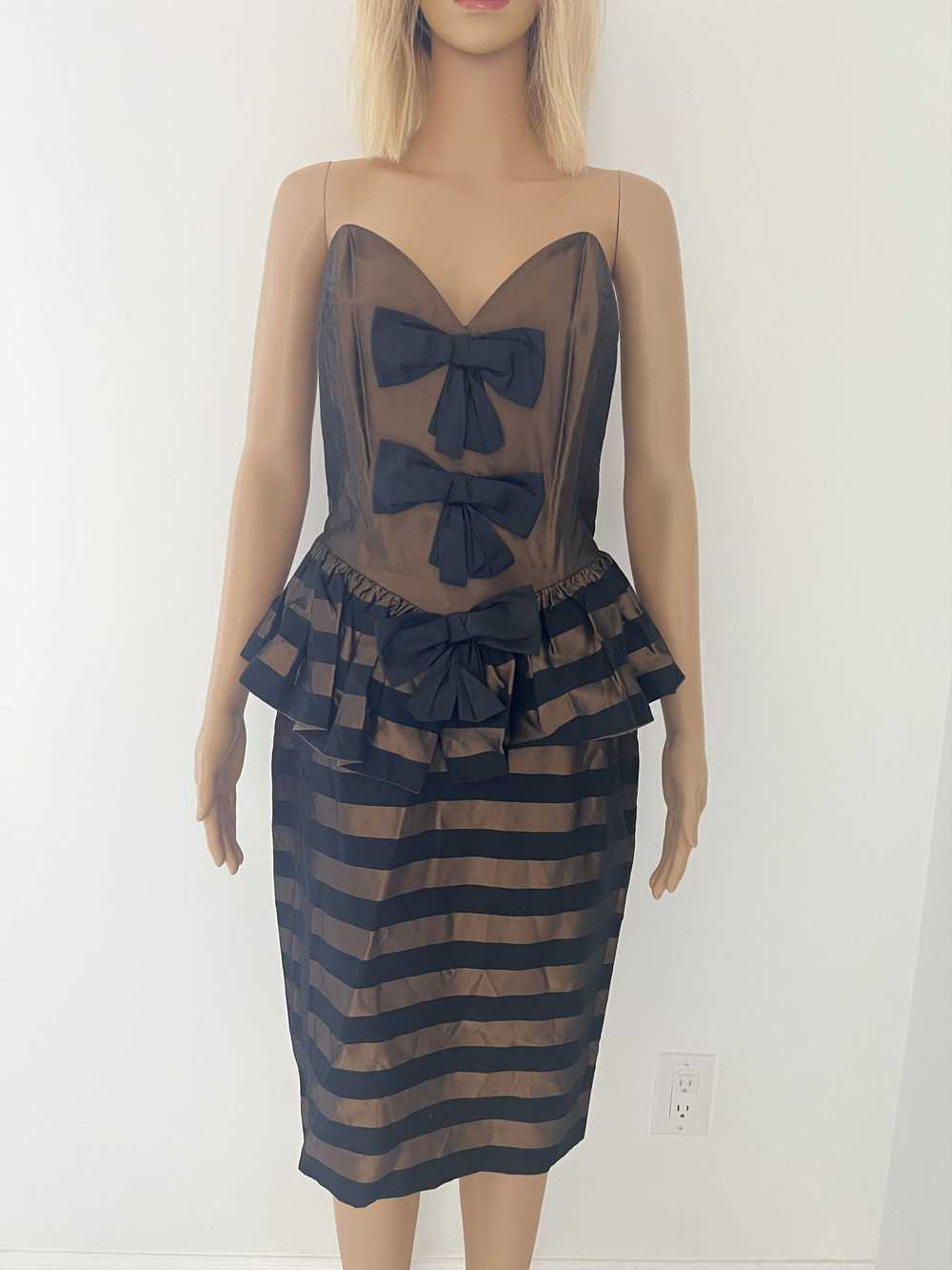 Other ISABELLE ALLARD chocolate dress with bows, … - image 9