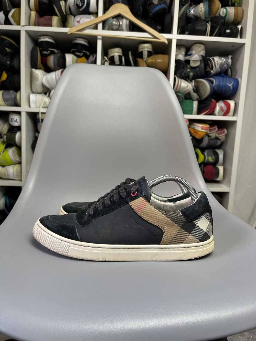 Burberry Burberry Logo Print Vintage Sneakers - image 9