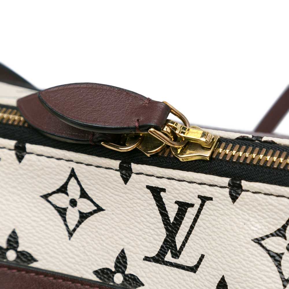 White Louis Vuitton Monogram Speedy Amazon PM Cro… - image 8