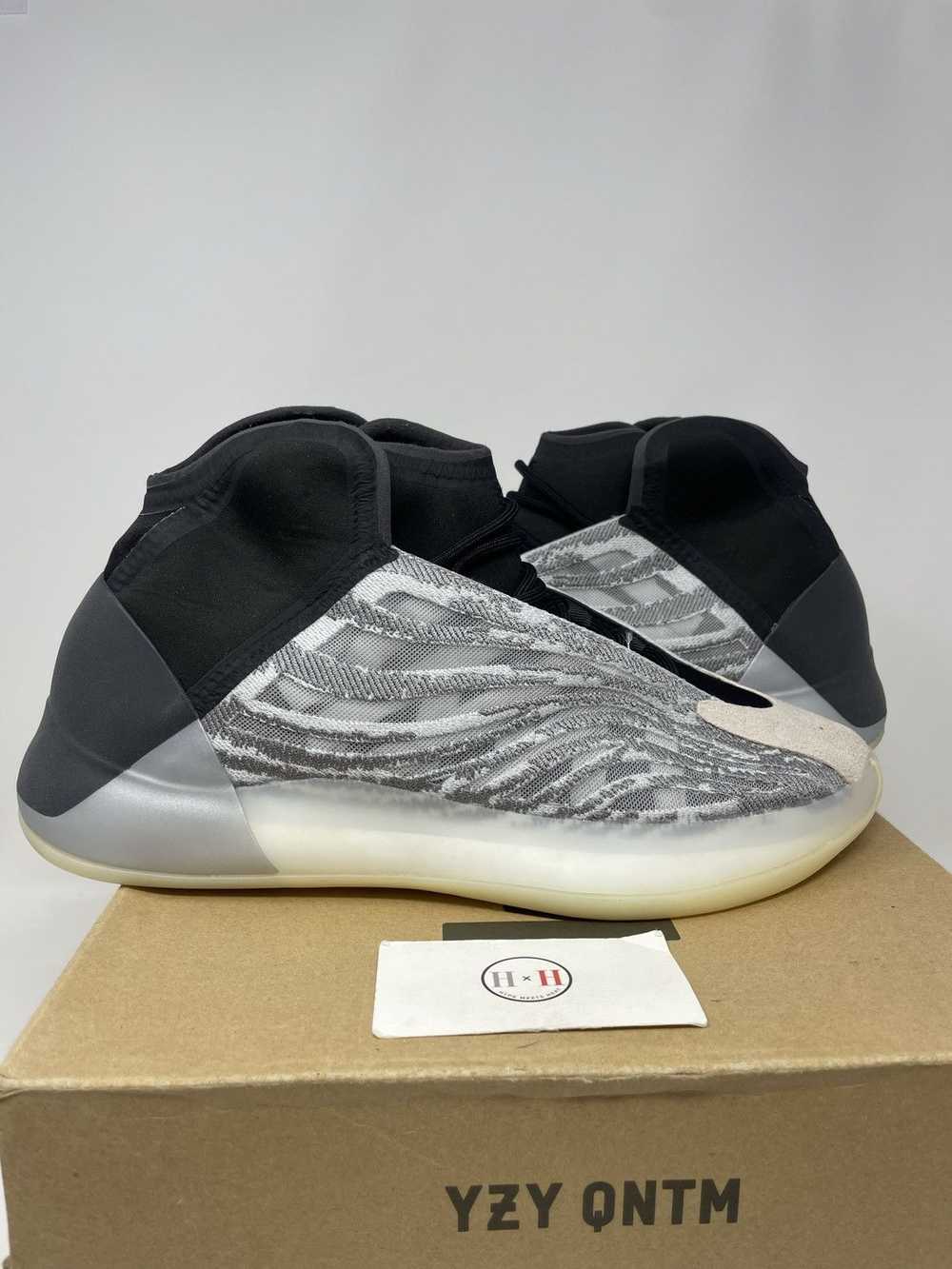 Adidas Yeezy Quantum Lifestyle Model - image 2