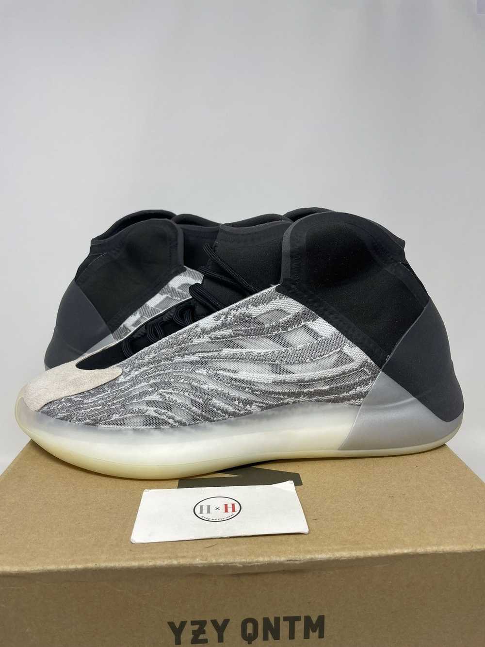 Adidas Yeezy Quantum Lifestyle Model - image 3