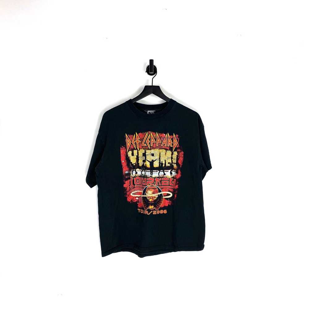 Band Tees × Vintage 06 Def Leppard T Shirt Size L… - image 1