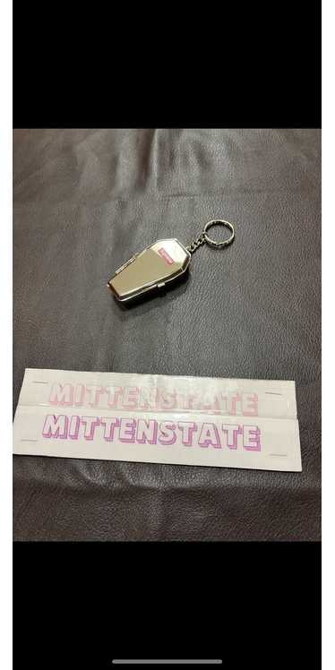 Supreme Supreme coffin keychain