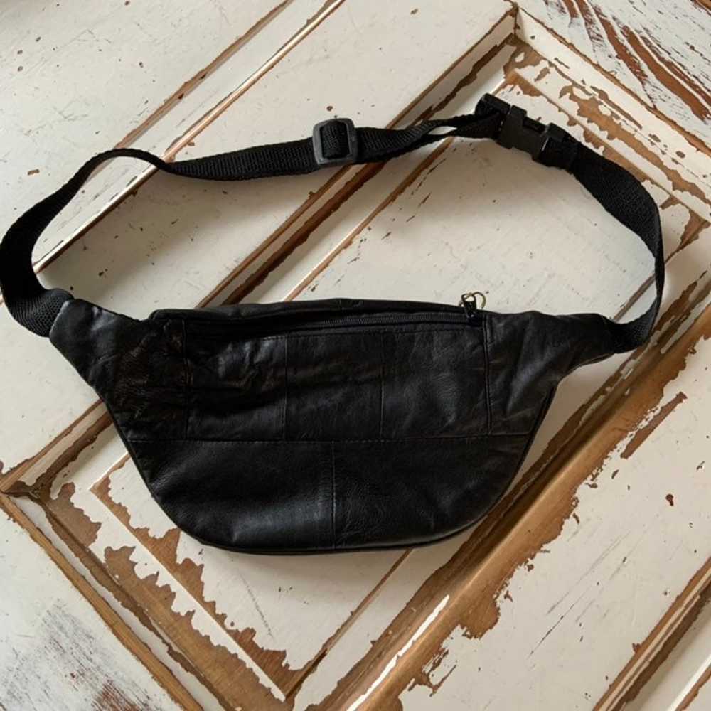 Vintage 1990's Genuine Leather Fanny Pac - image 7