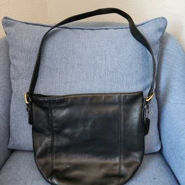 Vintage Coach Leather Shoulder Bag - image 1