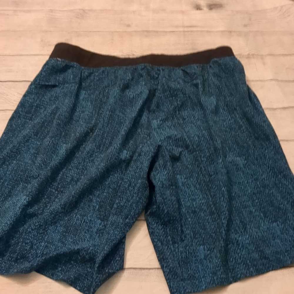 Lululemon Lululemon blue black shorts size large - image 3