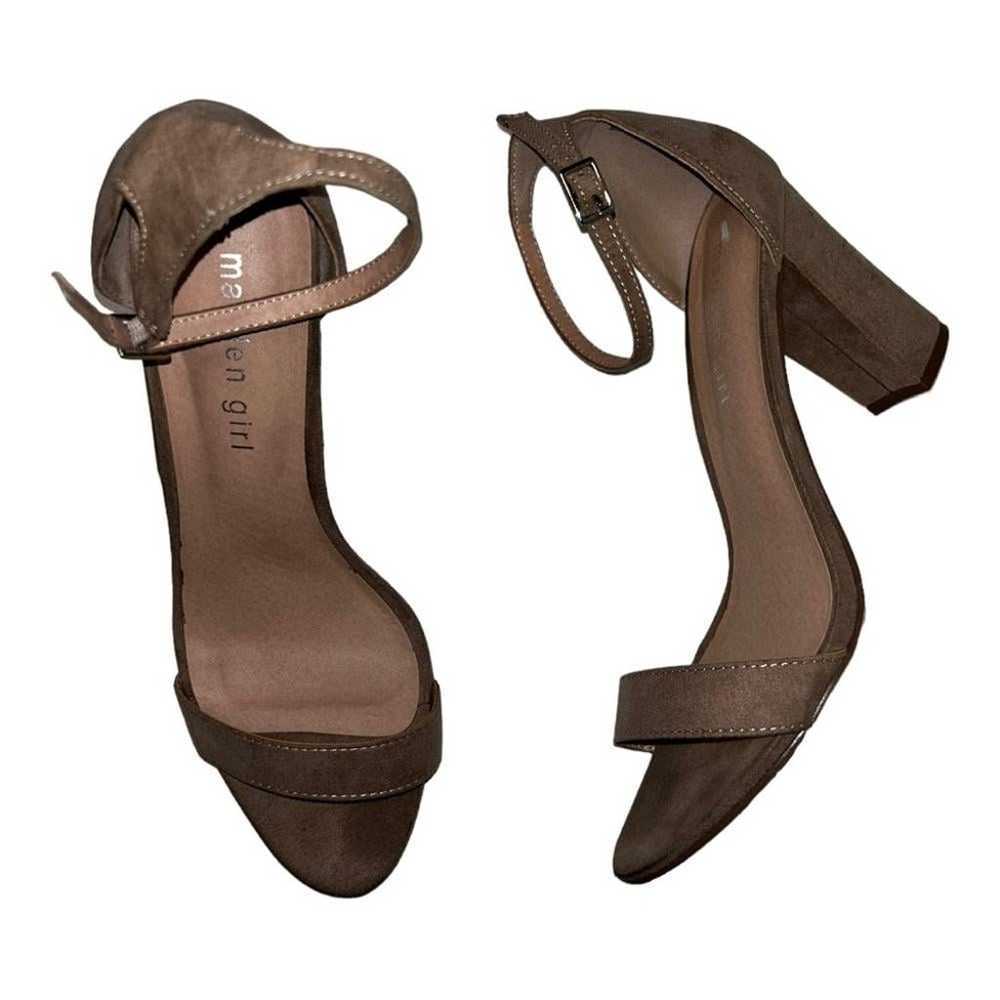 Madden Girl l Beella Tan Block Heels Size 9.5 - image 2