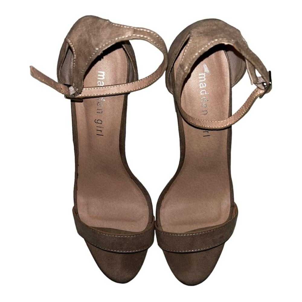 Madden Girl l Beella Tan Block Heels Size 9.5 - image 3