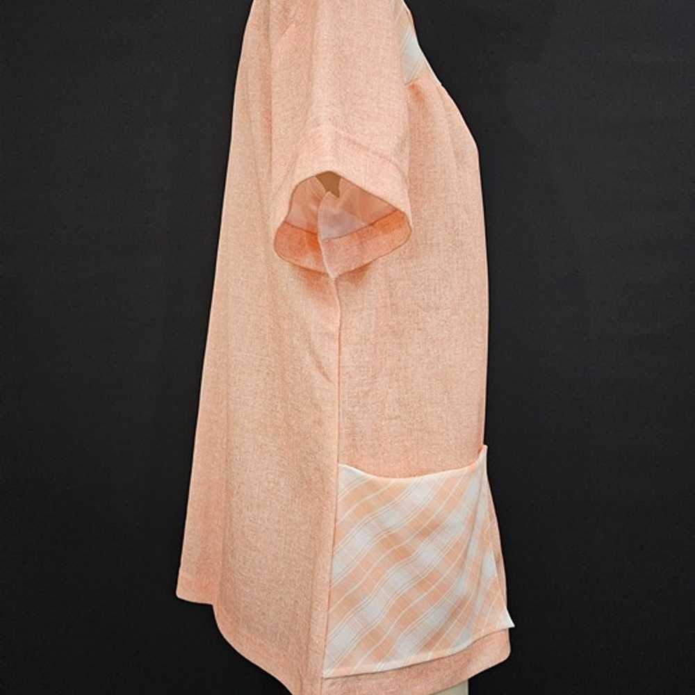 70s Peach Plaid Collared Front Zip Top - image 7