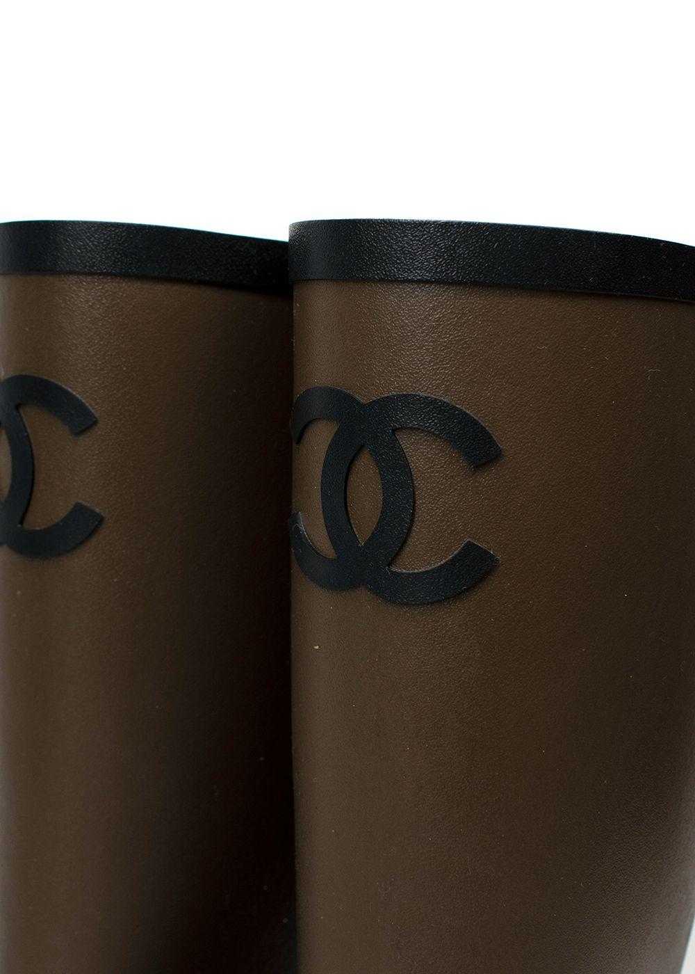 Product Details Chanel Khaki and Black Rain Boots - image 6