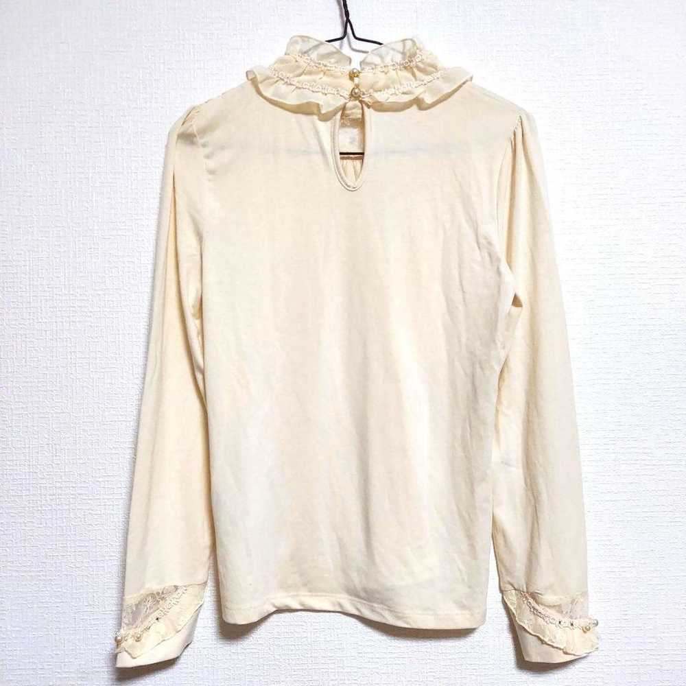 axes femme Long-sleeve Shirt Cream Color Light Ye… - image 10